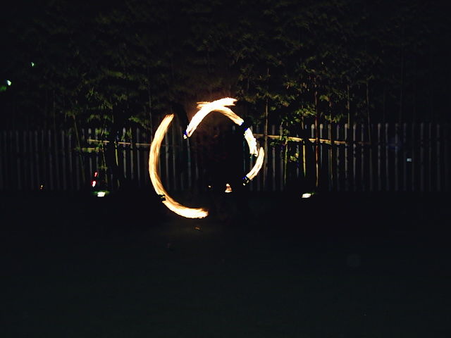 FIRE DANCERS (SHOWS CON FUEGO)